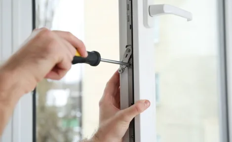 Обслуговування пластикових вікон